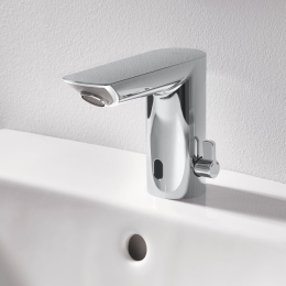 Grohe Bau Cosmopolitan E Waschtischarmatur berührungslos mit EcoJoy, chrom