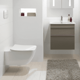 Villeroy & Boch Venticello Wand-WC mit Sitz SoftClosing, DirectFlush, Alpinweiß