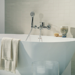 LAUFEN LUA Vorwand-Badewanne, mit Schürze mit Gelcoat, rutschhemmender Oberfläche, 170x86 cm weiß