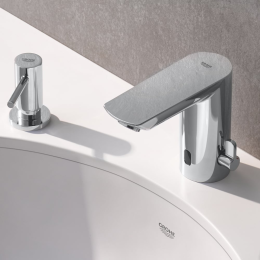 Grohe Bau Cosmopolitan E Waschtischarmatur berührungslos mit EcoJoy, chrom